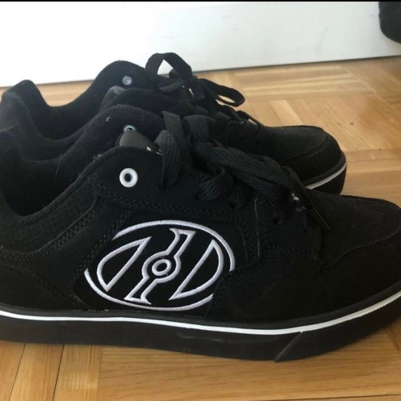 HELLEYS! never worn the best summer shoes - Picture 2 of 3